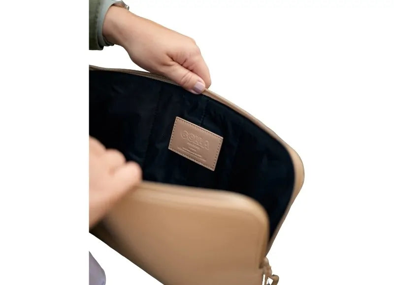 GOLLA SLEEVE METRO NEOPRENE 15" ΤΣΑΝΤΑ ΜΕΤΑΦΟΡΑΣ (COFFEE)