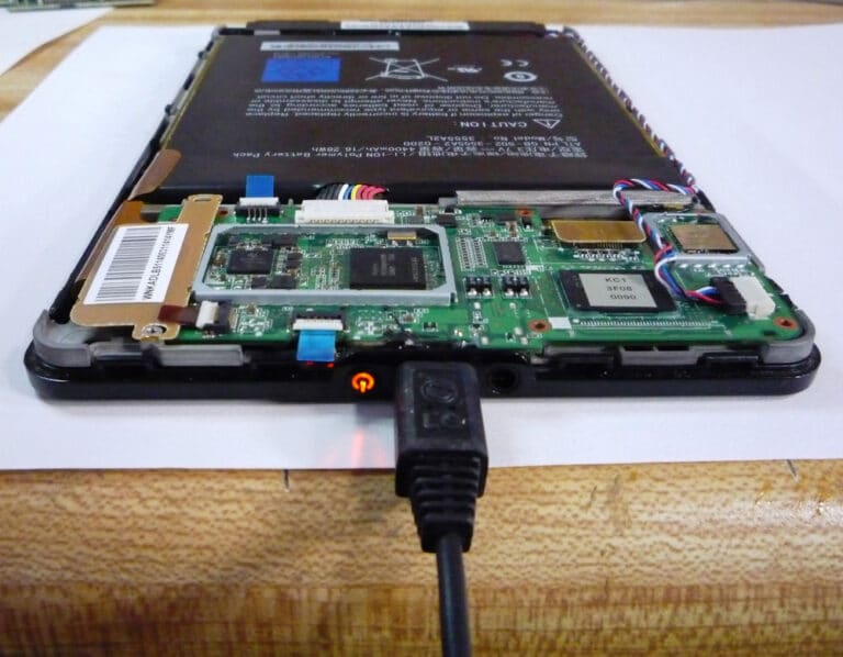 Γιατί δε φορτίζει η μπαταρία του tablet μου;