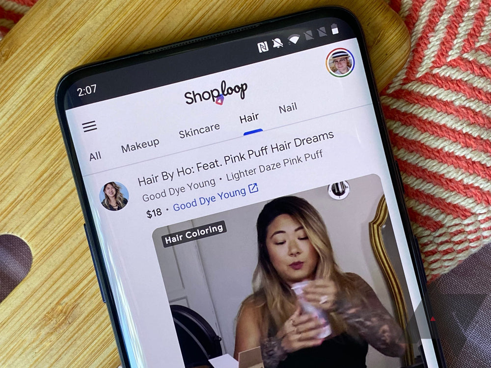 Shoploop by Google: Online shopping through videos