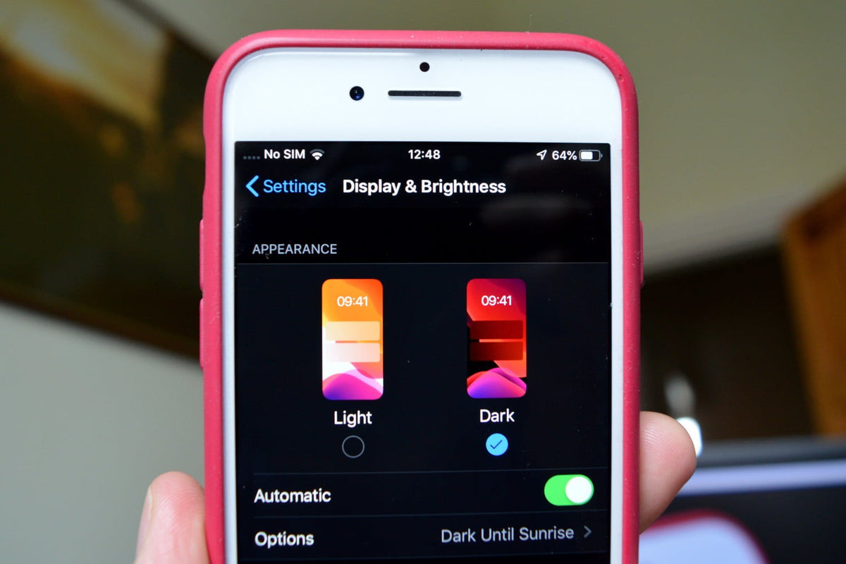 Dark Mode: Πώς θα αλλάξετε αυτόματα την αρχική οθόνη στο iPhone